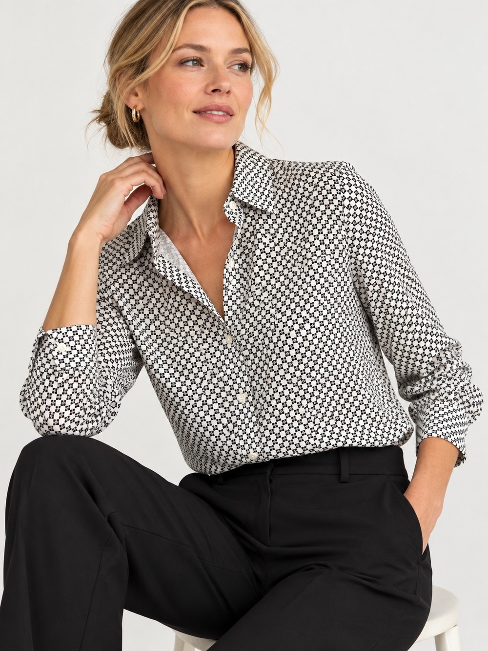 Ann Taylor Petite MP Black White Gray Geometric Print Classic Button Down Blouse